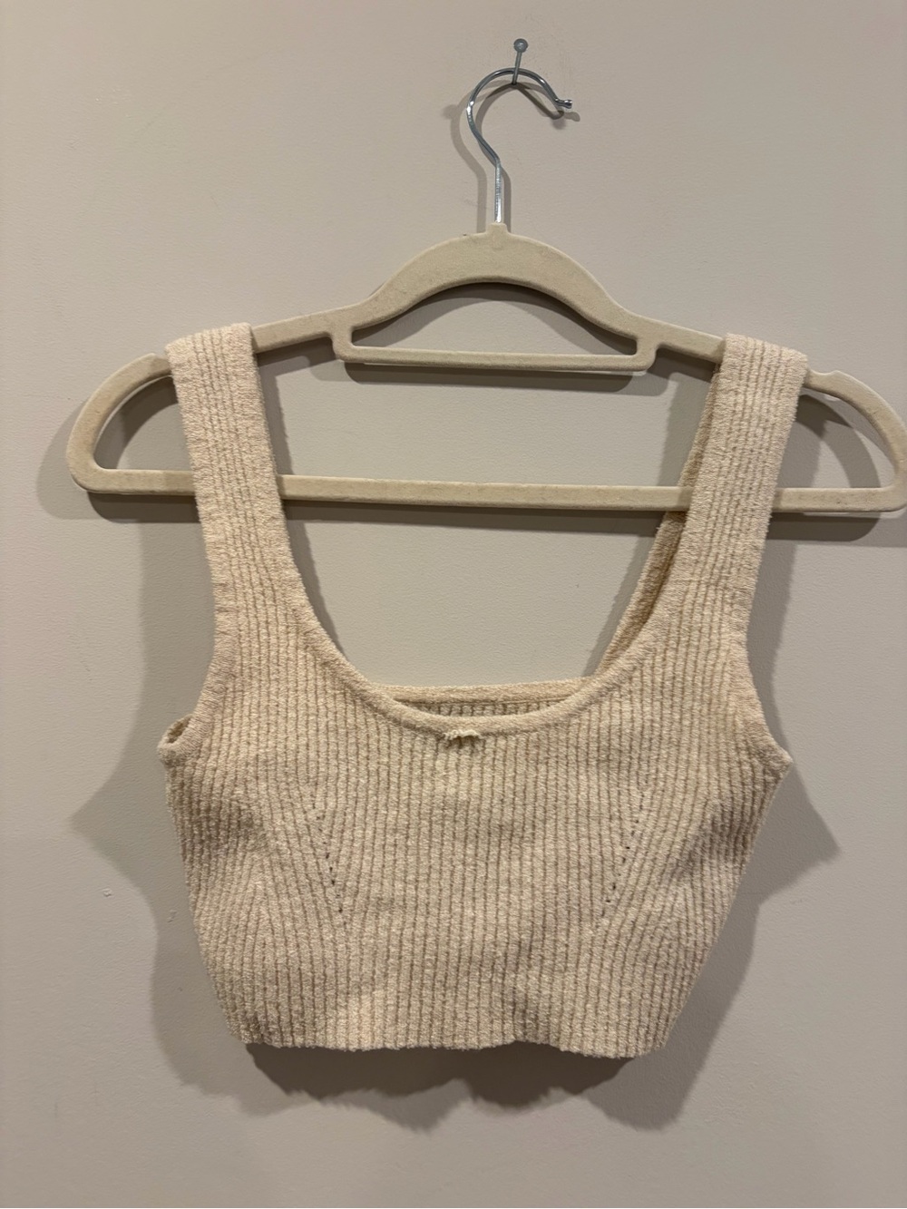 Kendall & Kylie Ribbed Crop Tank in Cream